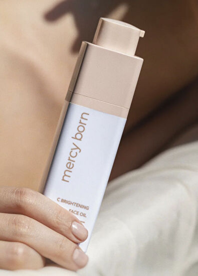 Mercy Born C-Brightening Face Serum Parlatıcı Yüz Serumu  - 5