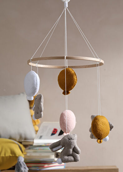 2 Stories Rabbits Tavşan Temalı Keçe Dönence - 5