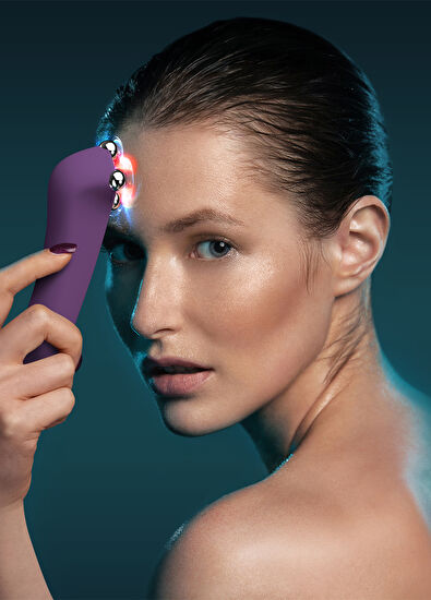 Foreo Faq 401 Microcurrent Led Tightening - 3