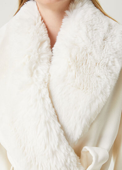 Beymen Club Beyaz Yakası Suni Kürklü Kruvaze Kaşe Palto - 5