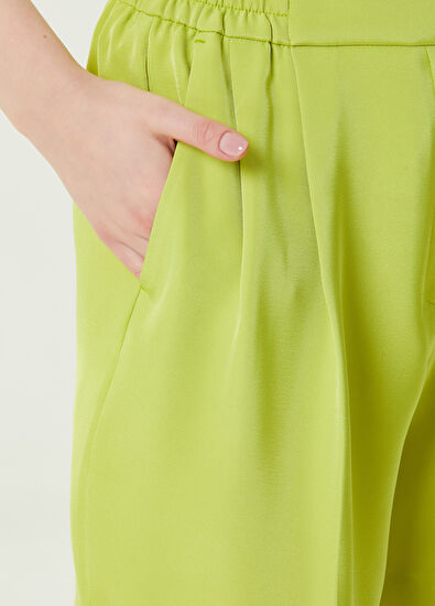 Beymen Club Neon Yeşil Dökümlü Şort - 4