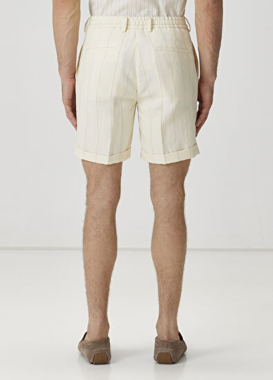 Beymen Club White Diagonal Textured Shorts - 3