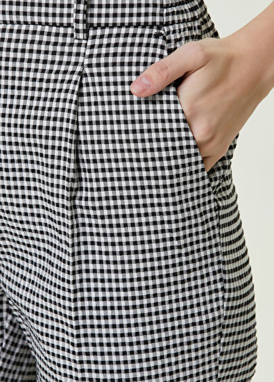 Beymen Club Black and White Houndstooth Cigarette Pants - 4