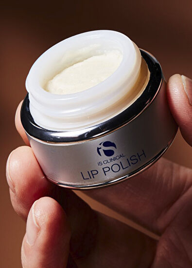 IS Clinical C ve E Vitaminli Nemlendirici Dudak Peeling 15 g - 5