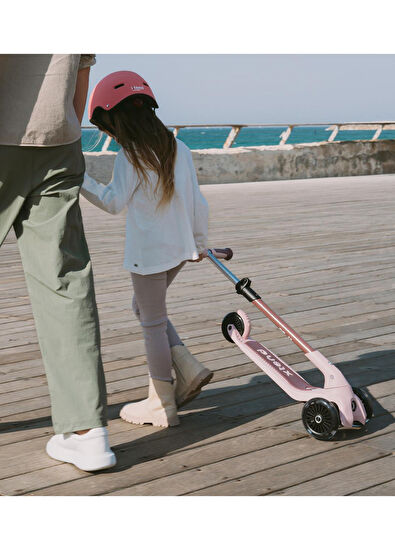 SmarTrike Xtend Mini+ 2-9 Years 2 Stage Growing Foldable LED Wheel Kids Scooter - 7