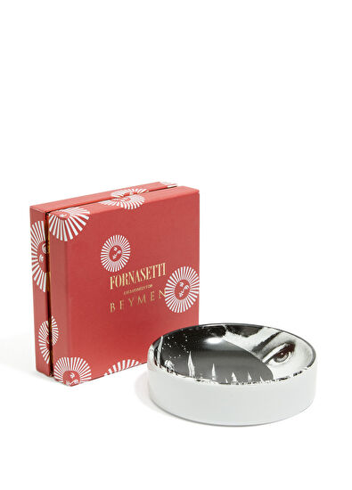 Fornasetti N 406 Face Printed Porcelain Ashtray - 5