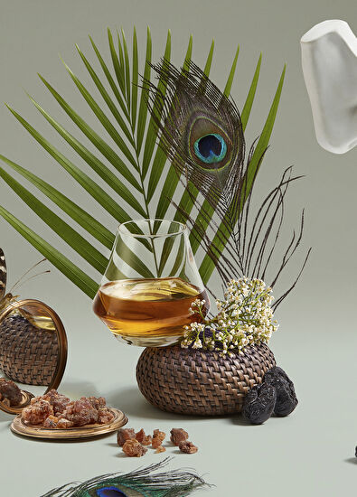 Penhaligon's Clandestine Clara EDP 75 ML Unisex Perfume - 4