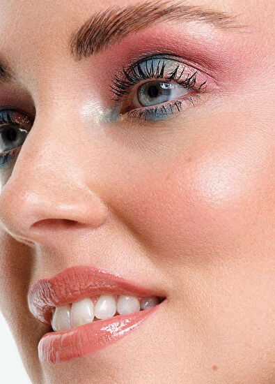 Chiara Ferragni Babe Charming 01 Pembe Aydınlatıcı Allık 8,5 gr - 5