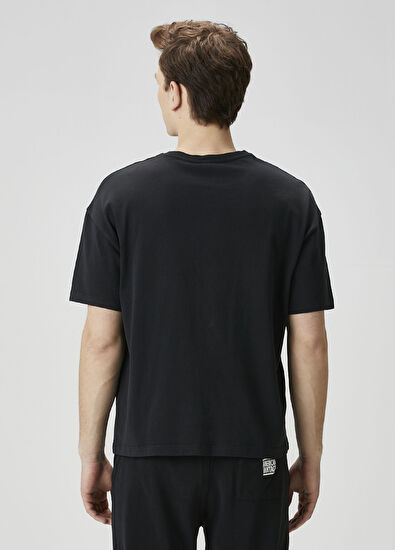 Men's Ykobow T-Shirt - Darkness