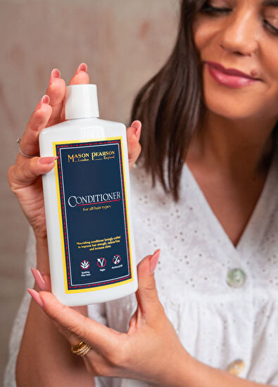 Mason Pearson Tüm Saç Tipleri İçin Nemlendirici & Parlaklık Veren Saç Bakım Kremi 250 ml - 3