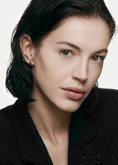 CHANEL Les Beiges Water Fresh Complexion Touch B10 - 4