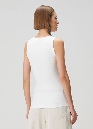 Beyaz Atlet - Görsel 5