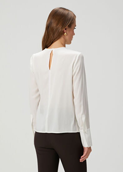 Kırık Beyaz Burgu Detaylı İpek Bluz - Görsel 6