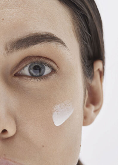 Babe Super Fluid Depigment + SPF50 Anti-Blemish Sunscreen 50 ml - 4