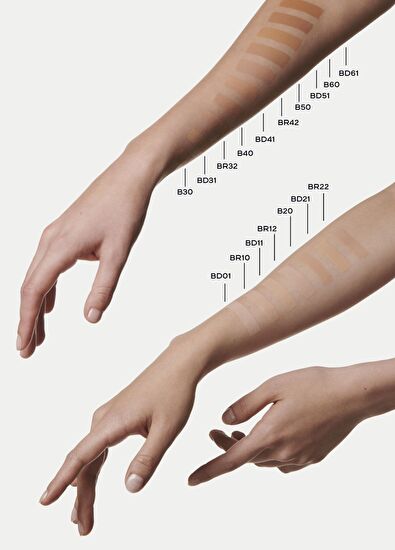 CHANEL Ultra Le Teint Fluide Foundation B50 30 Ml - 5