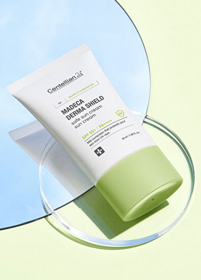 Centellian24 Madeca Shield Safe SPF50+ PA++++ Sunscreen 50 ml - 3