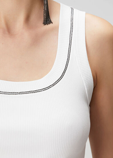 Beyaz Atlet - Görsel 6