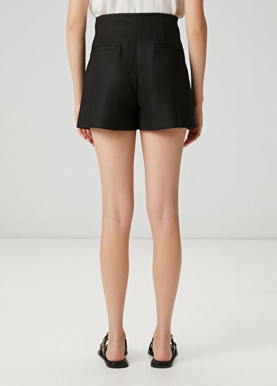 Beymen Club Linen shorts with black dart detail - 5