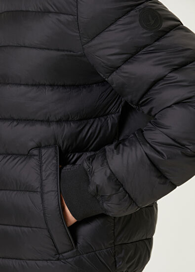 Beymen Club Siyah Kapüşonlu Kapitoneli Mont - 8