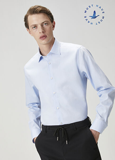 Comfort Fit Light Blue Non-Iron Oxford Shirt