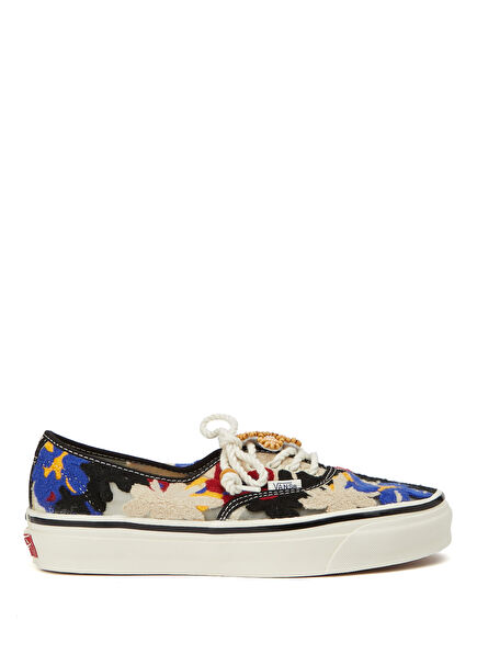 LX Authentic 44 Needlework Colorful Women's Sneake