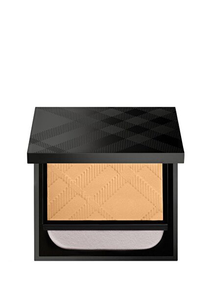 Matte Glow Compact 40 Light Neutral Fondöten