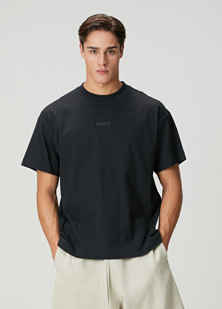 Black Logo Detailed T-Shirt