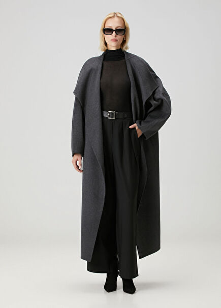 Siyah Pile Detaylı Pantolon