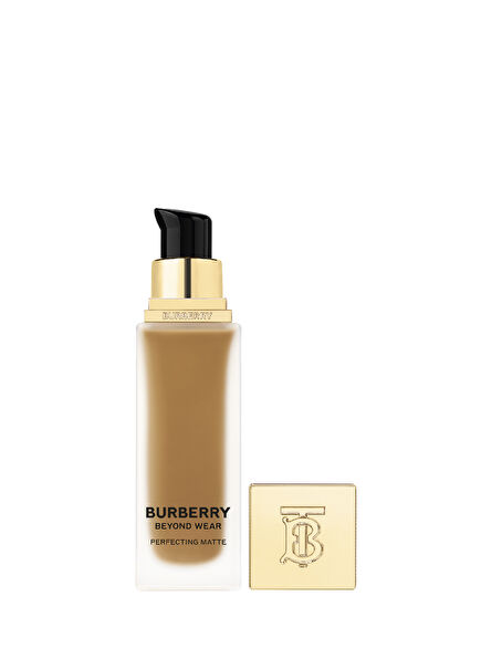 Beyond Wear Perfecting Matte Medium Deep Warm 110