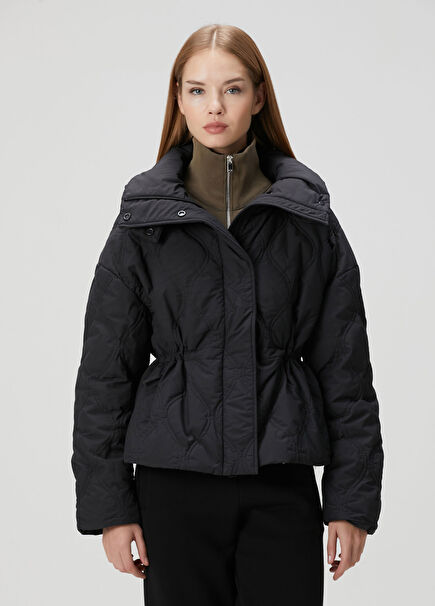 Alessia Siyah Kapüşonlu Mont