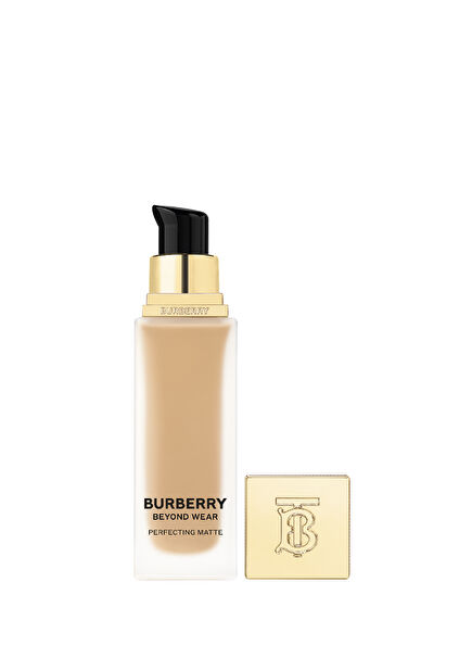 Beyond Wear Perfecting Matte Medium Warm 70