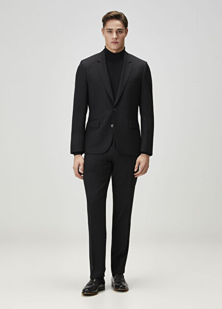 Tailored Fit Siyah Yün Takım Elbise
