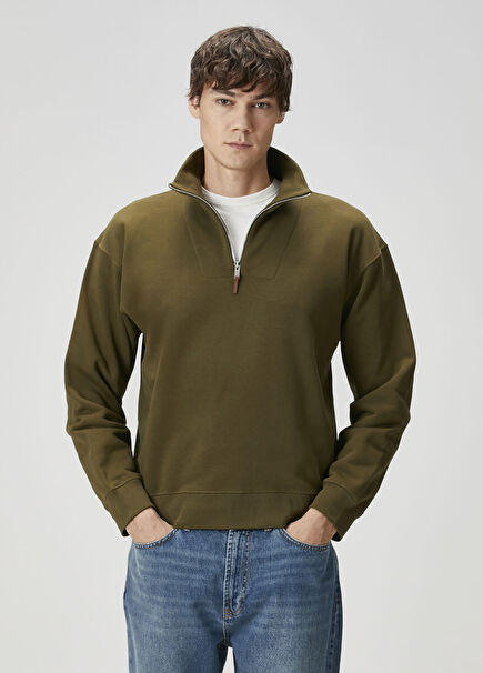 Green Collar Zippered Sweatshirt