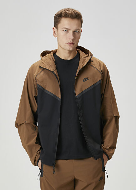 Tech Siyah Kapüşonlu Ceket