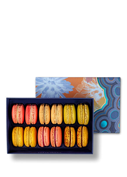 Boxed 12 Macarons