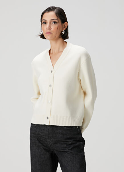 Kırık Beyaz Yün Triko Hırka