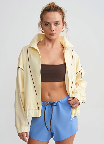Alba Butter Yellow Kapüşonlu Dik Yaka Cropped Kesim Kadın Spor Ceket 