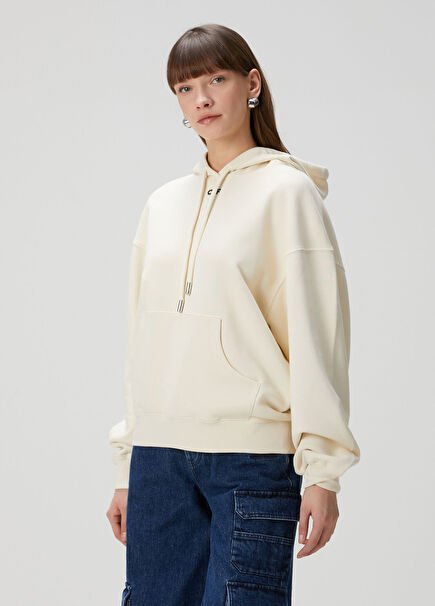 Krem Kapüşonlu Baskılı Sweatshirt