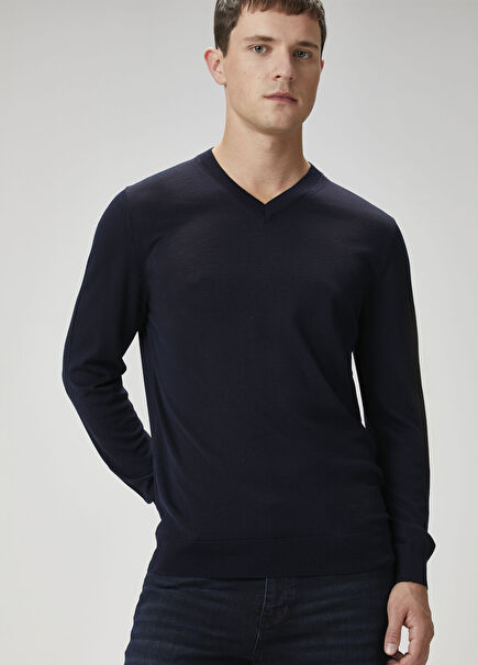 Lacivert V Yaka Yün Kazak