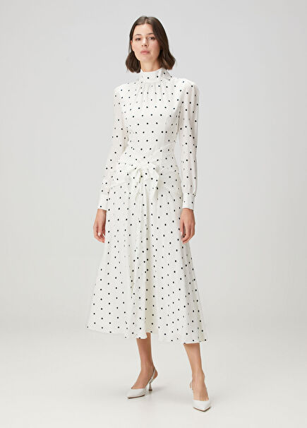 Beyaz Puantiyeli Midi İpek Elbise