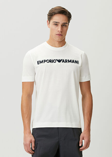 Beyaz Logo Detaylı T-shirt