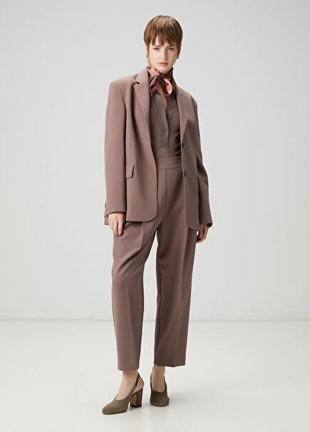 Gül Kurusu Pileli Pantolon