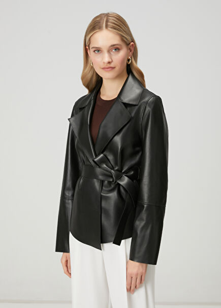 Siyah Beli Kuşaklı Süet Ceket