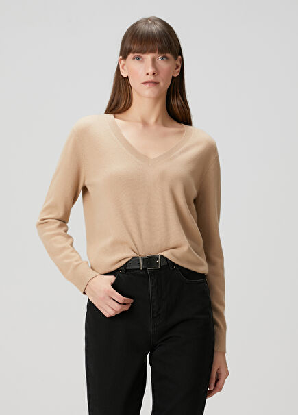 Kamel V-Neck Wool Sweater