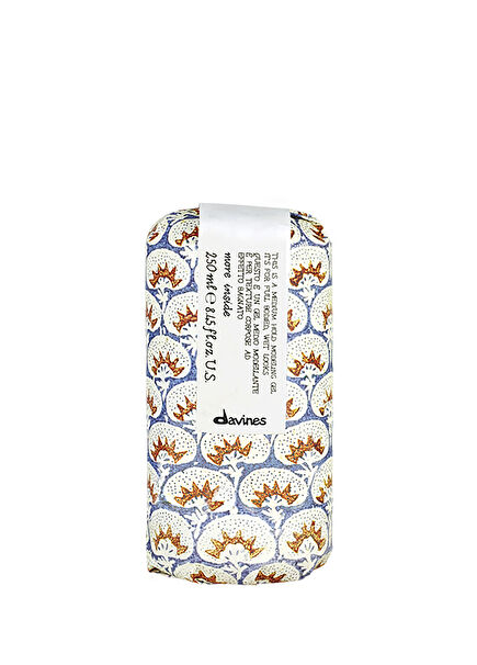 More Inside Medium Hold Modelling Gel with Wet Finish Styling Gel 250 ml