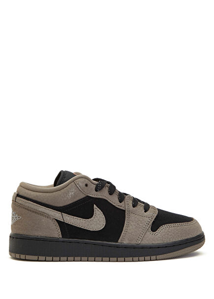 Air Jordan 1 Low Se Kids Sneaker