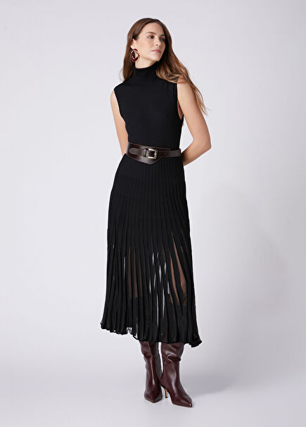 Black Pleated Midi Knit Skirt