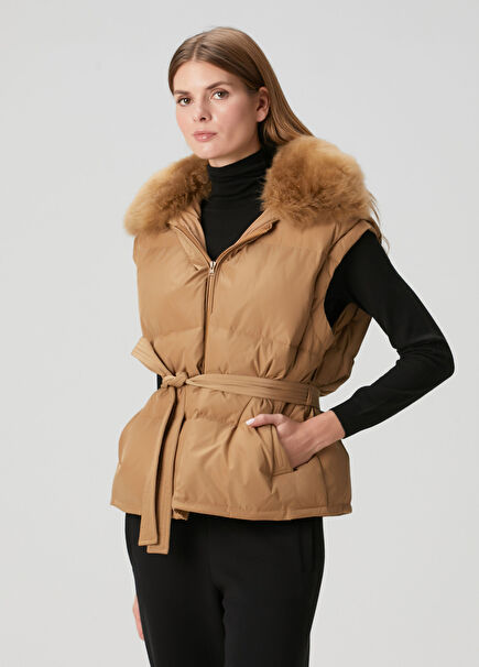 Koyu Bej Kapüşonlu Yelek