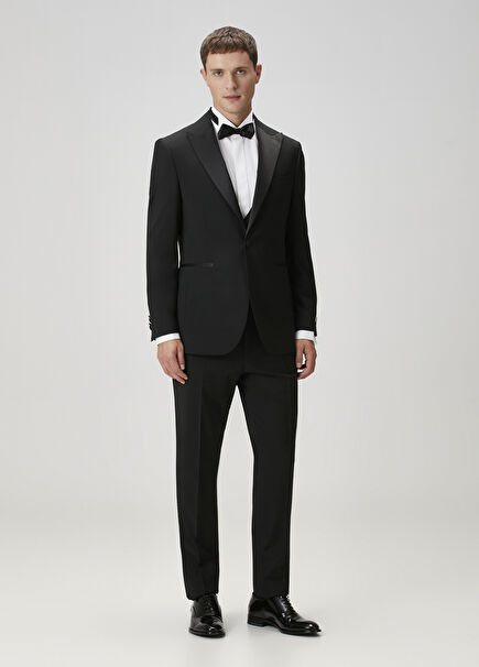 Black Vest Detailed Wool Tuxedo