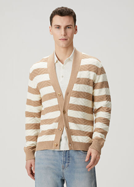 White Stripe Jacquard Knit Cardigan